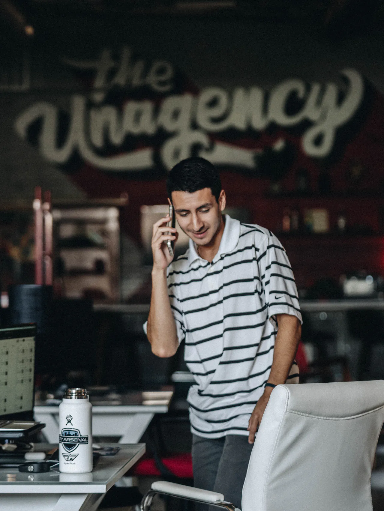 About 54 Image gallery marquee