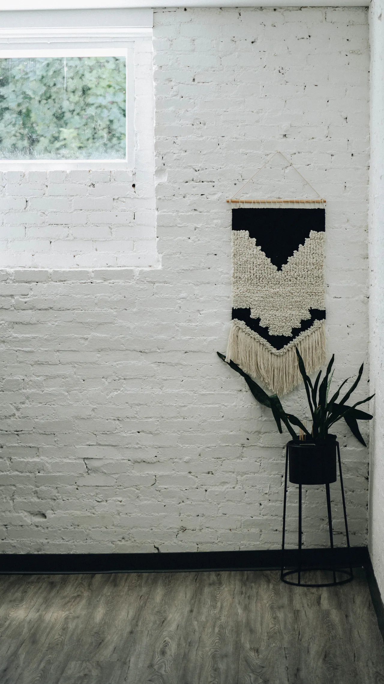 About 4 Image gallery marquee